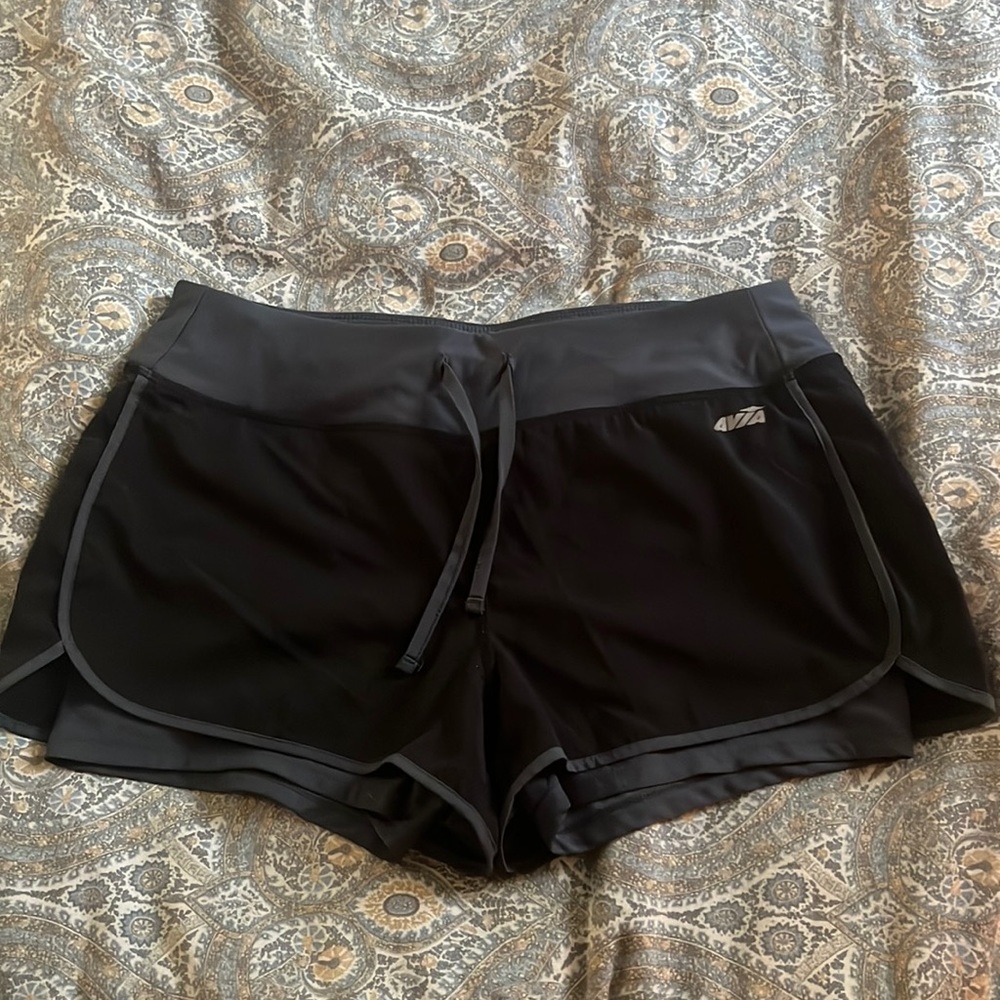 Athletic shorts